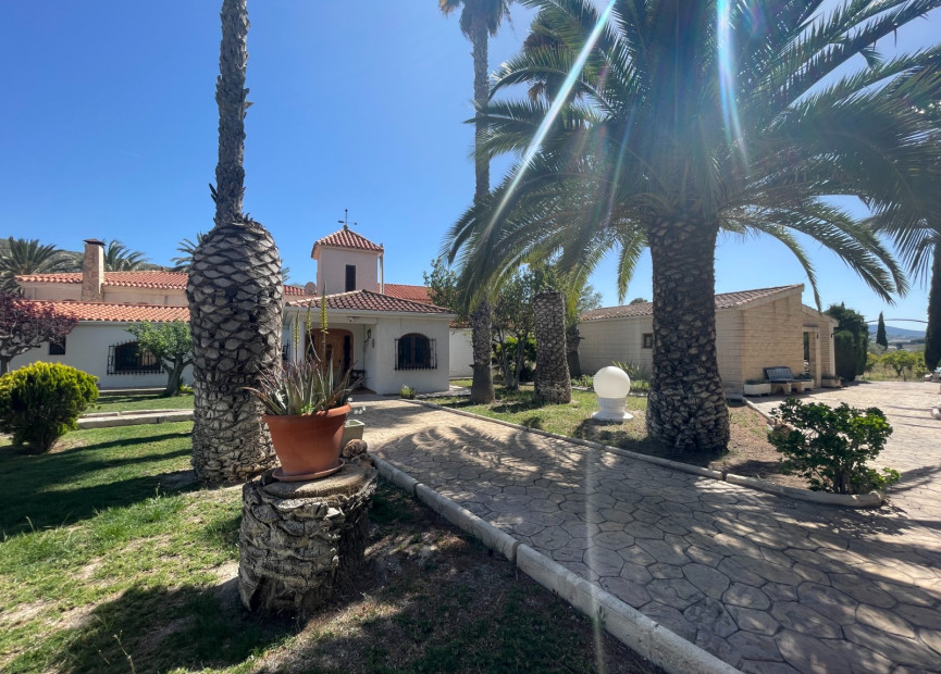 Resale - 7. Finca / Country property - Elda