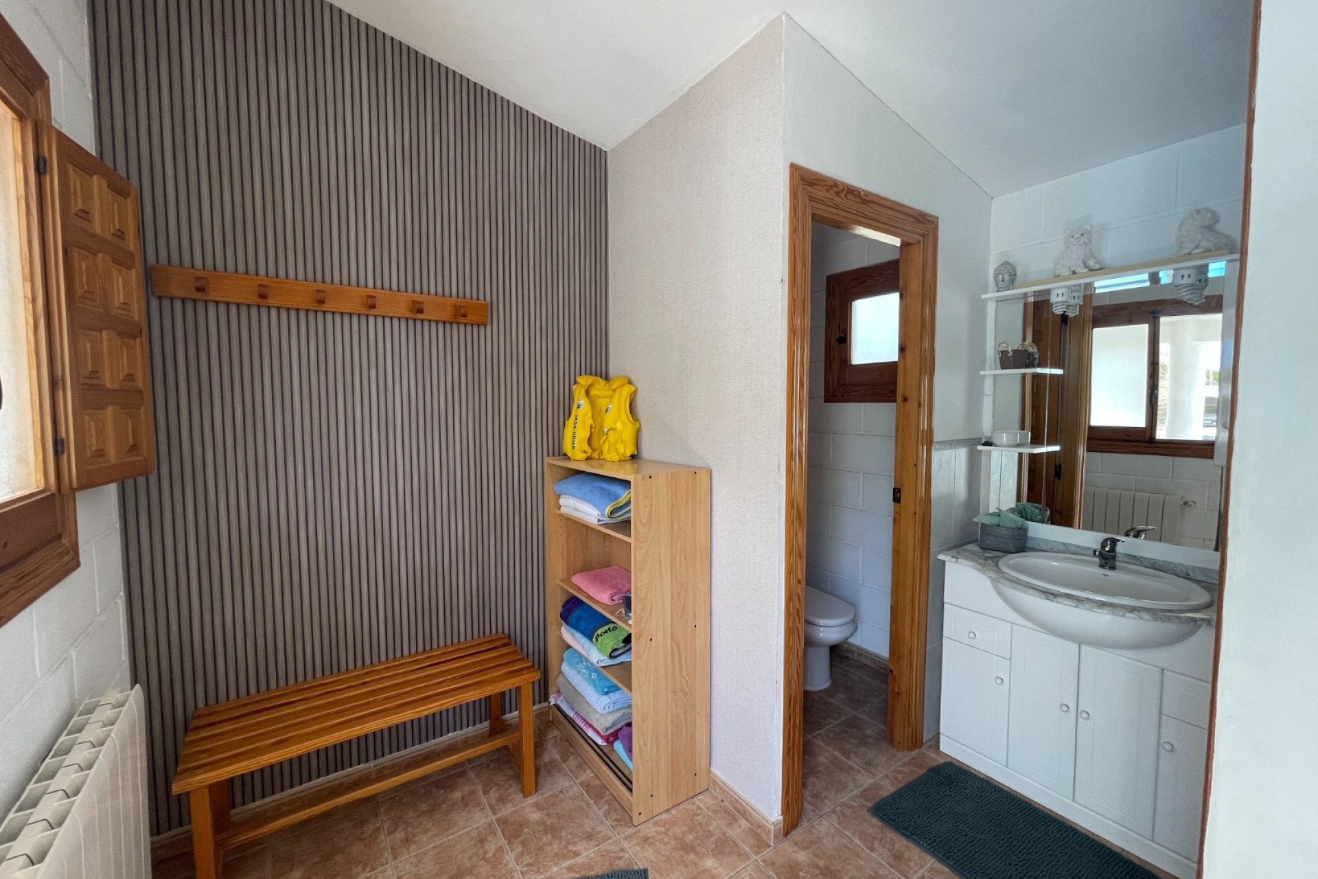 Resale - 7. Finca / Country property - Elda