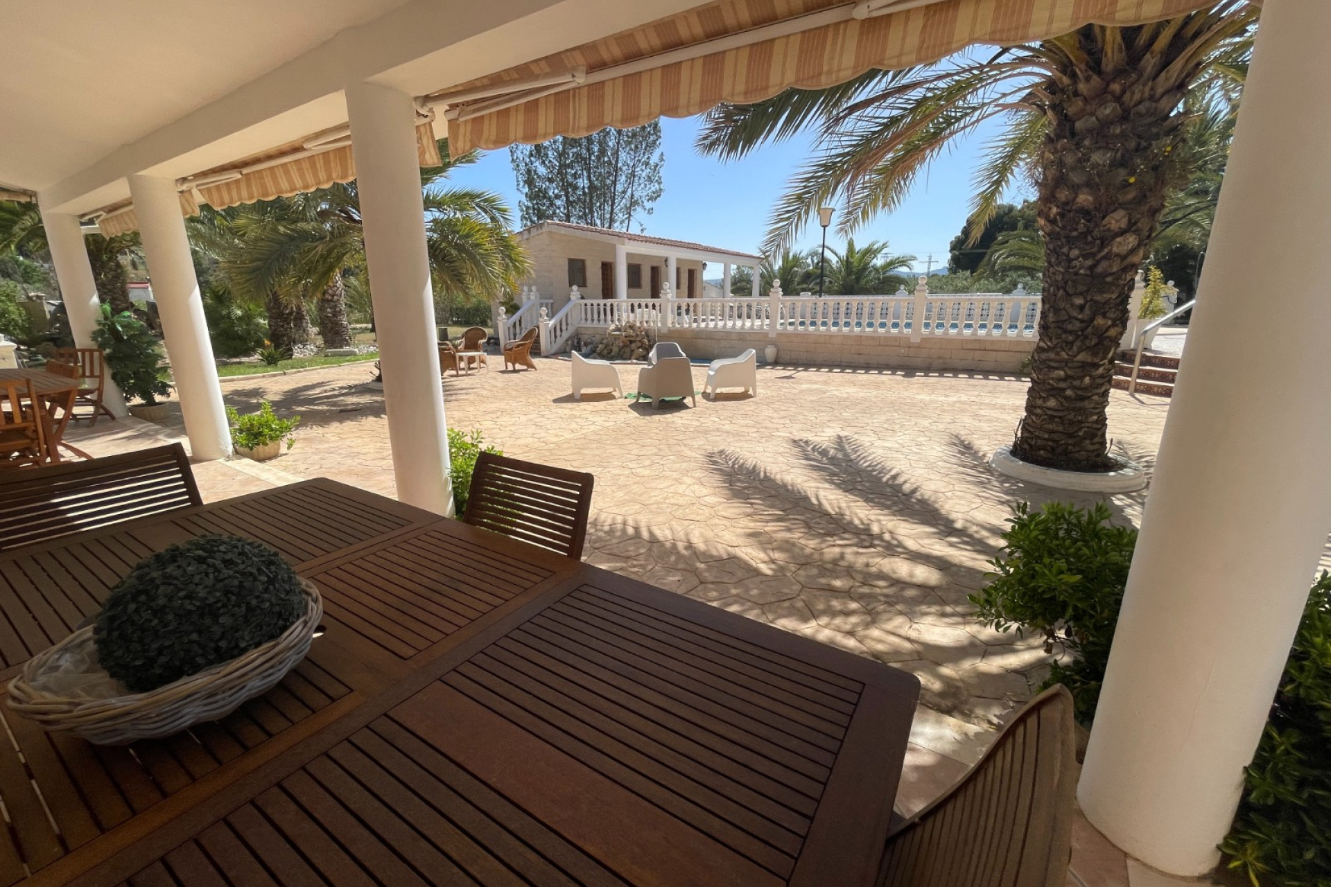 Resale - 7. Finca / Country property - Elda