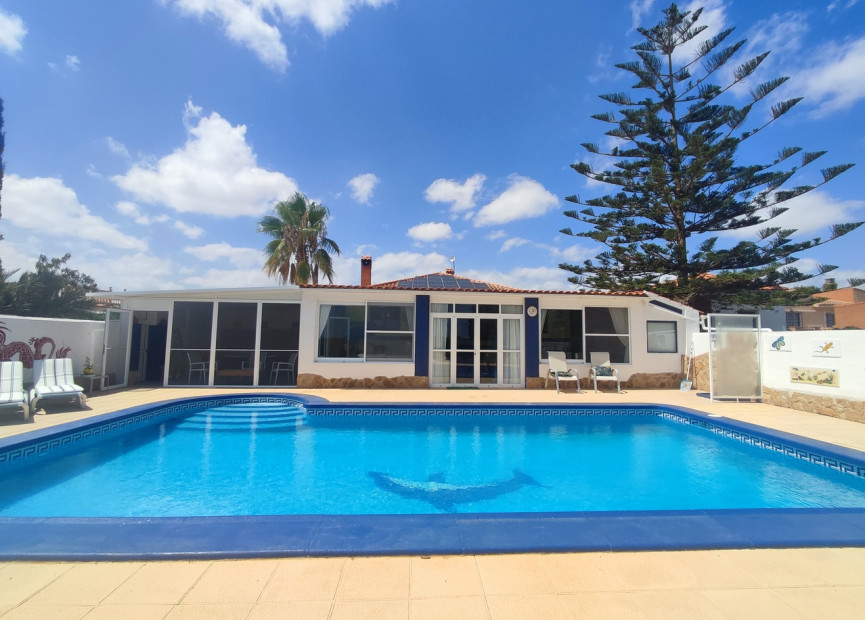 Resale - 7. Finca / Country property - Gea y Truyols - Urb Lo Santiago