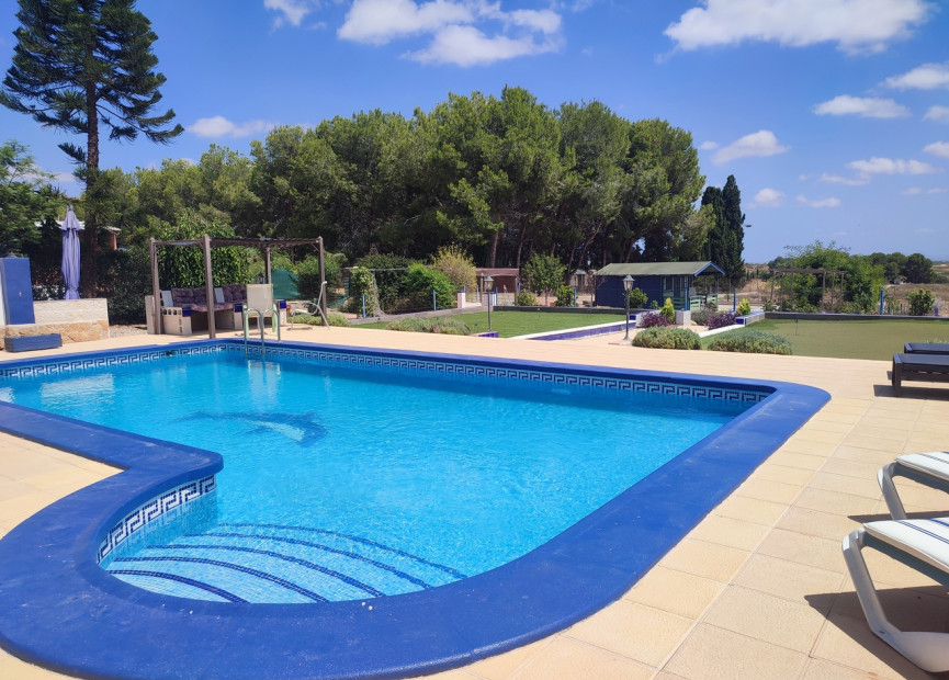 Resale - 7. Finca / Country property - Gea y Truyols - Urb Lo Santiago