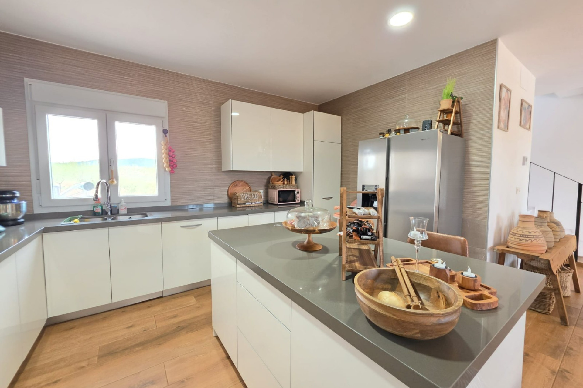 Resale - 7. Finca / Country property - Pinoso - Pinoso - Country