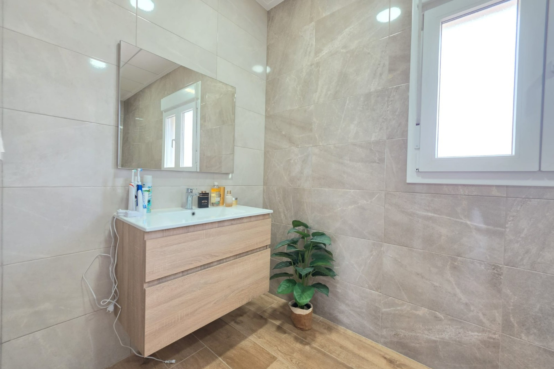 Resale - 7. Finca / Country property - Pinoso - Pinoso - Country