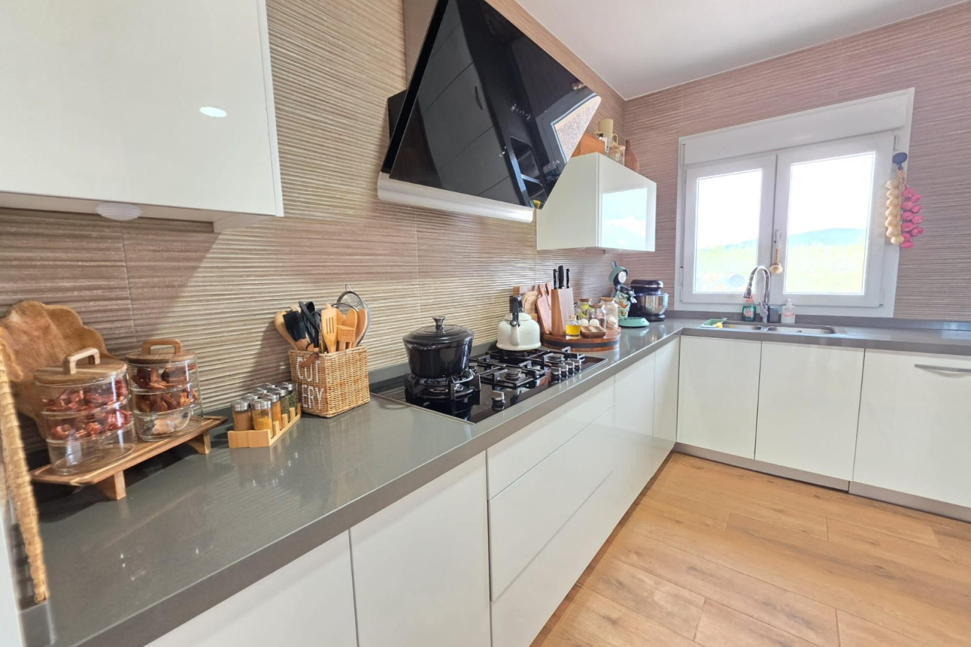 Resale - 7. Finca / Country property - Pinoso - Pinoso - Country