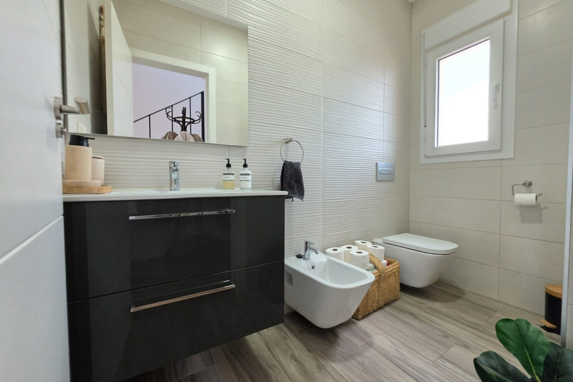 Resale - 7. Finca / Country property - Pinoso - Pinoso - Country