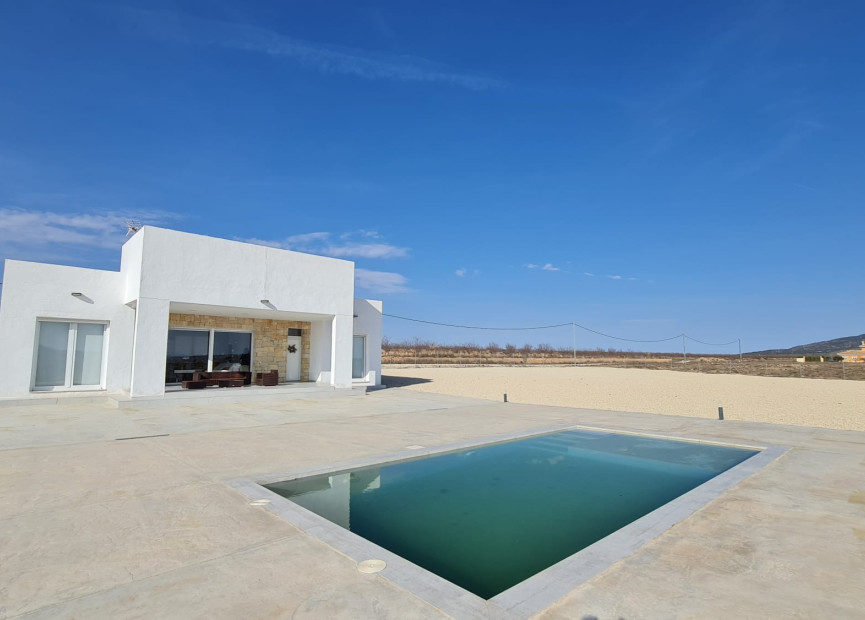 Resale - 7. Finca / Country property - Pinoso - Pinoso - Country