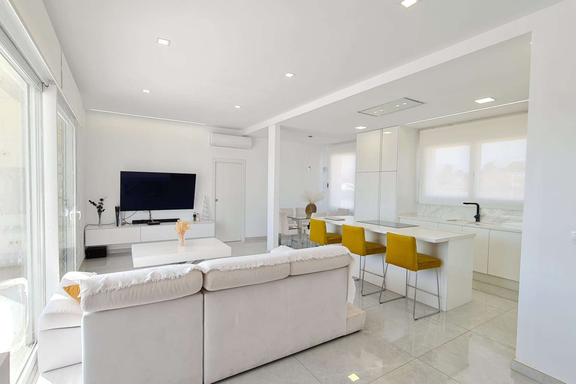 Resale - 7. Finca / Country property - Pinoso - Pinoso - Country