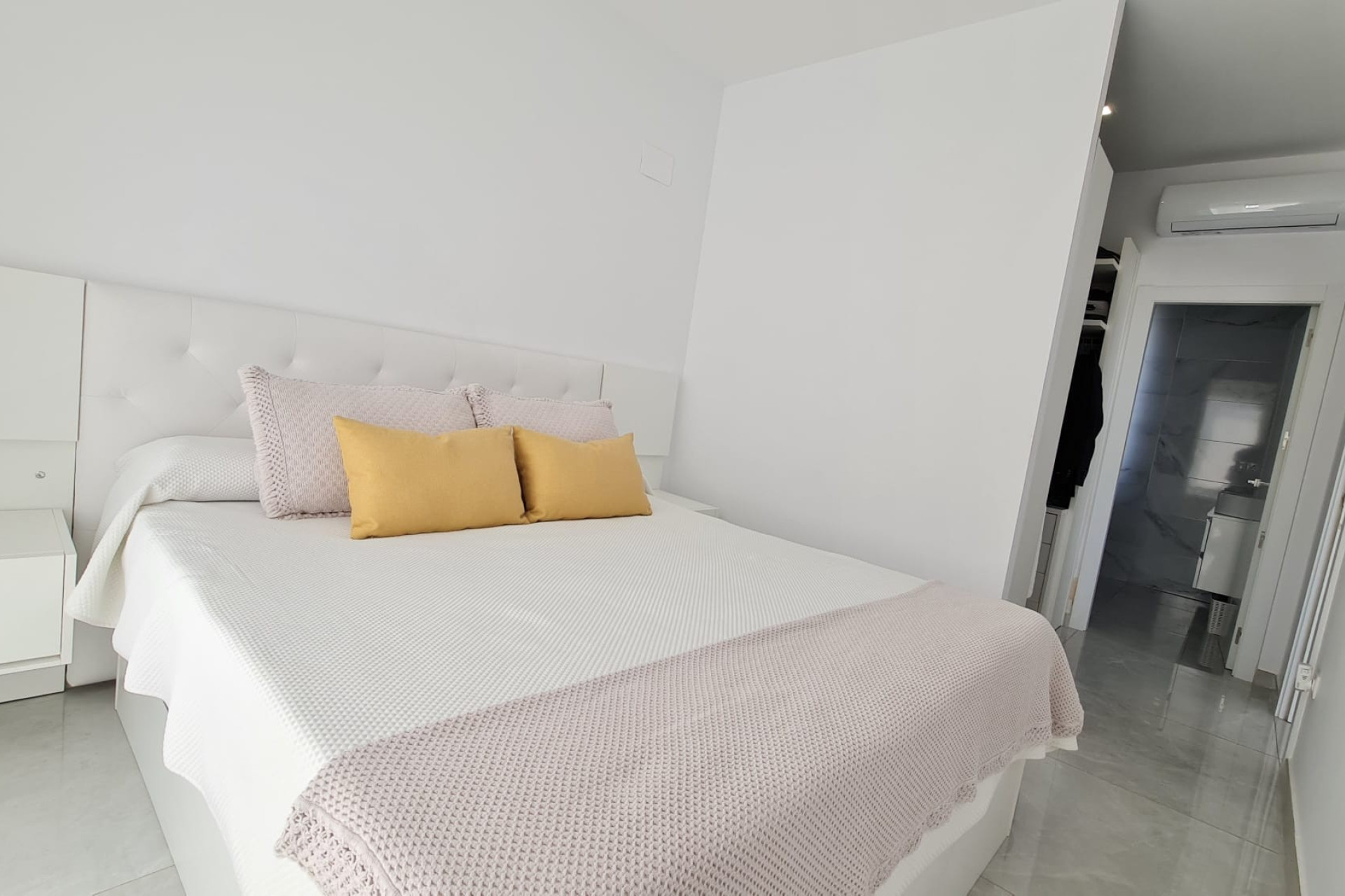 Resale - 7. Finca / Country property - Pinoso - Pinoso - Country