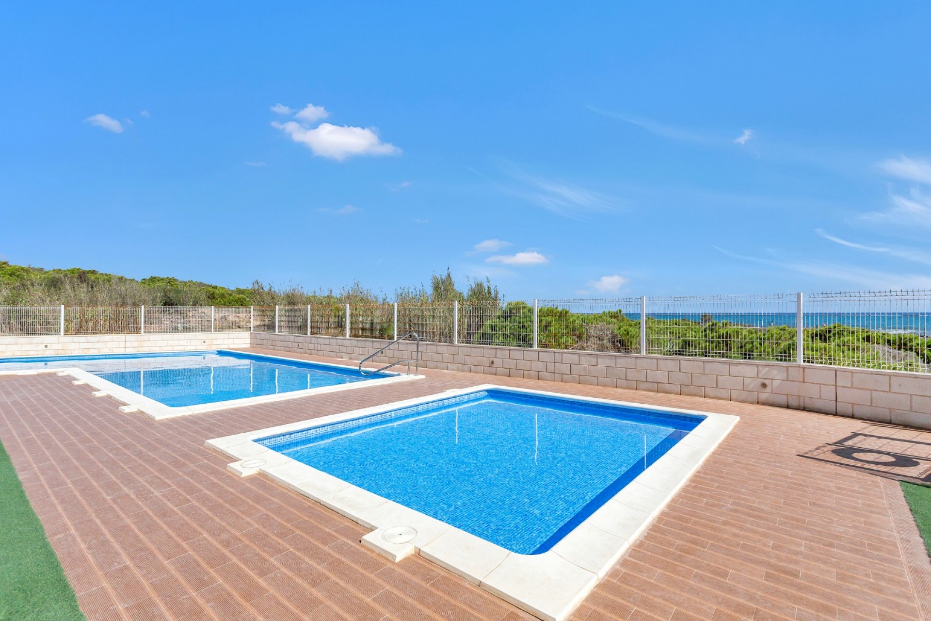 Resale - Apartment - La Mata - Torrevieja