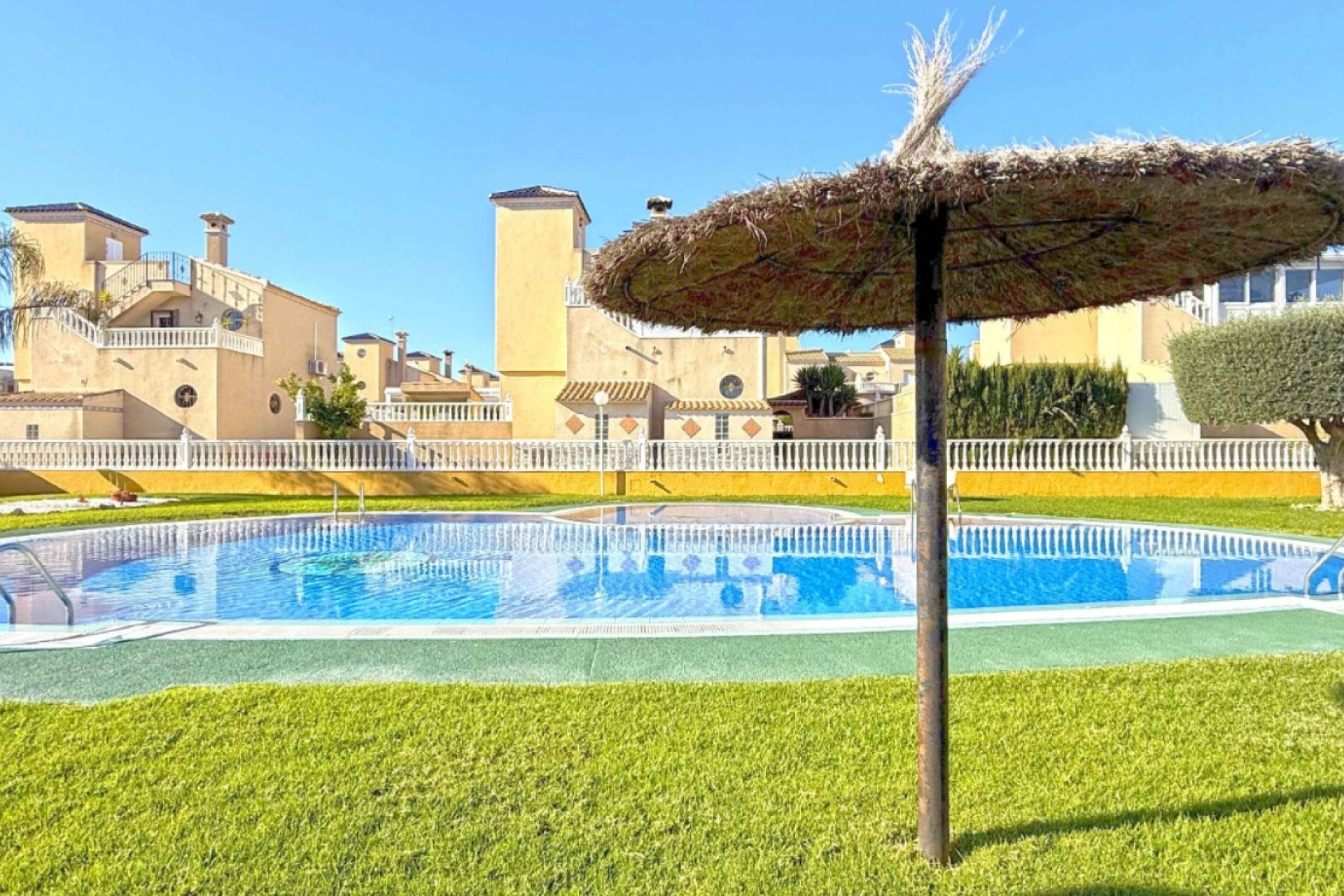 Resale - Apartment - Orihuela Costa