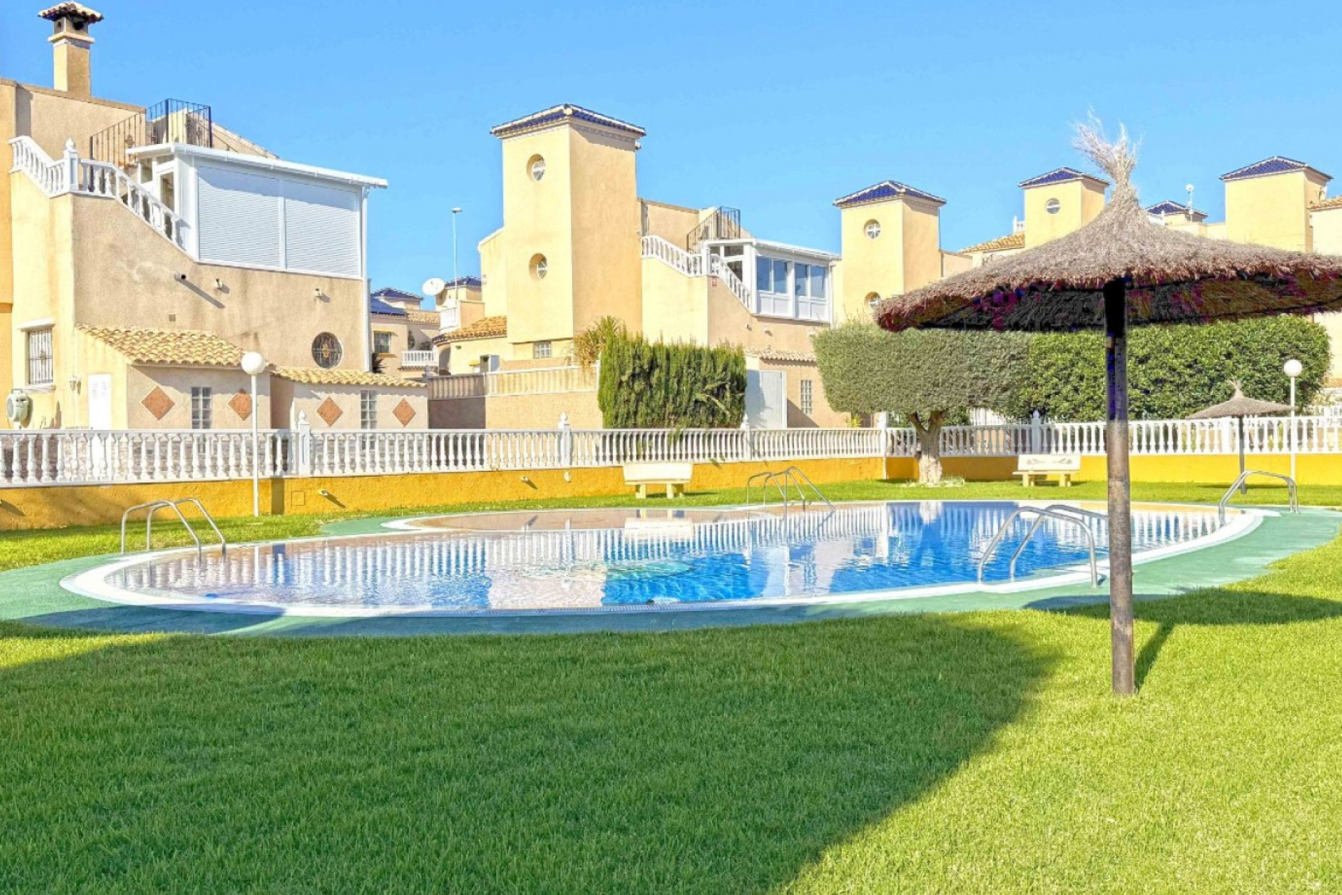 Resale - Apartment - Orihuela Costa