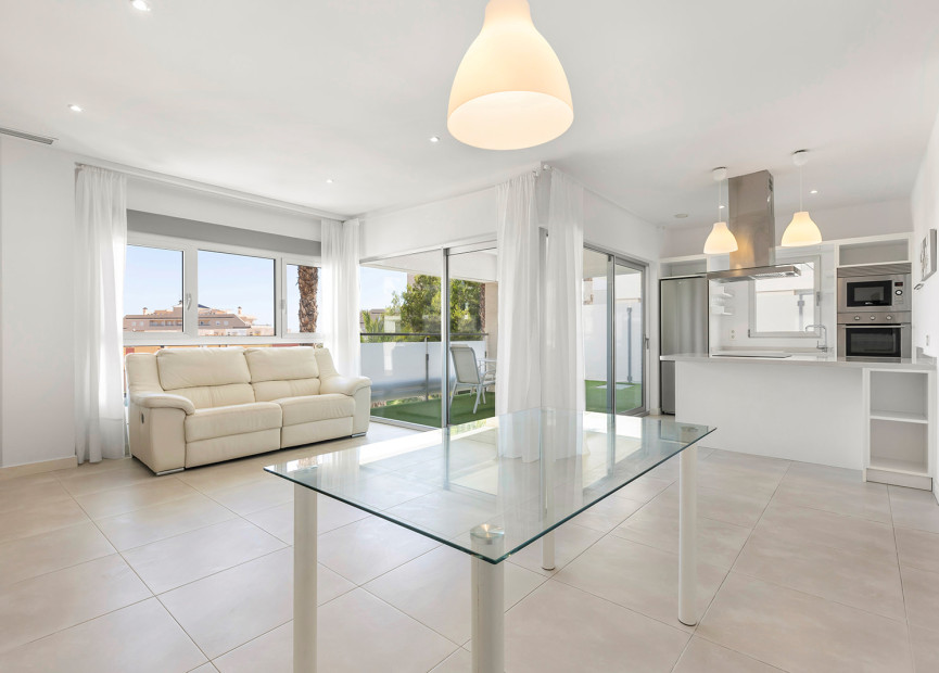 Resale - Apartment - Orihuela Costa