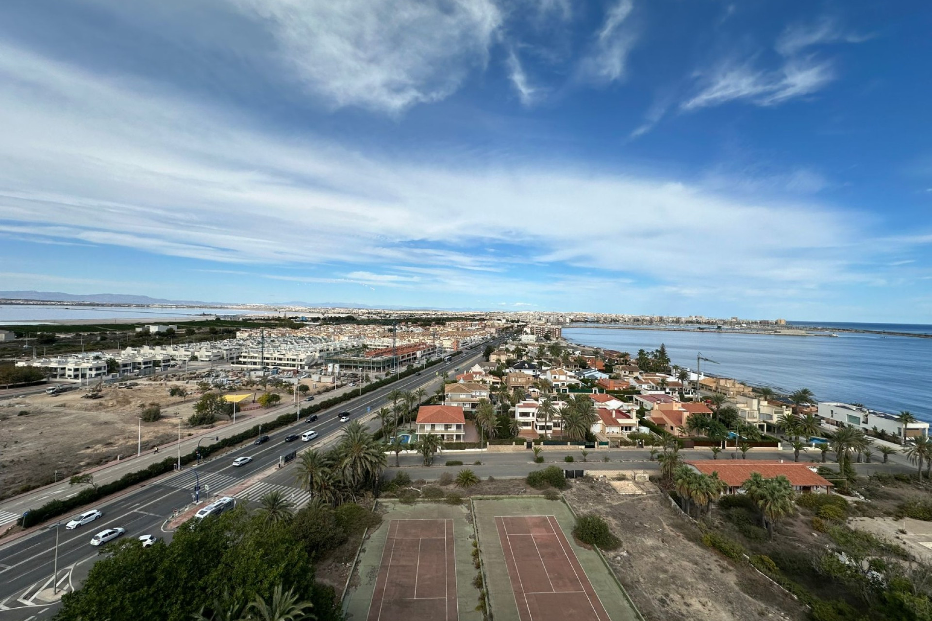 Resale - Apartment - Torrevieja - La Veleta