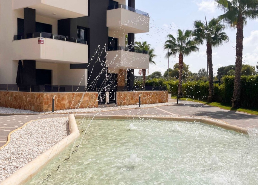 Resale - Apartment - Torrevieja - Orihuela Costa