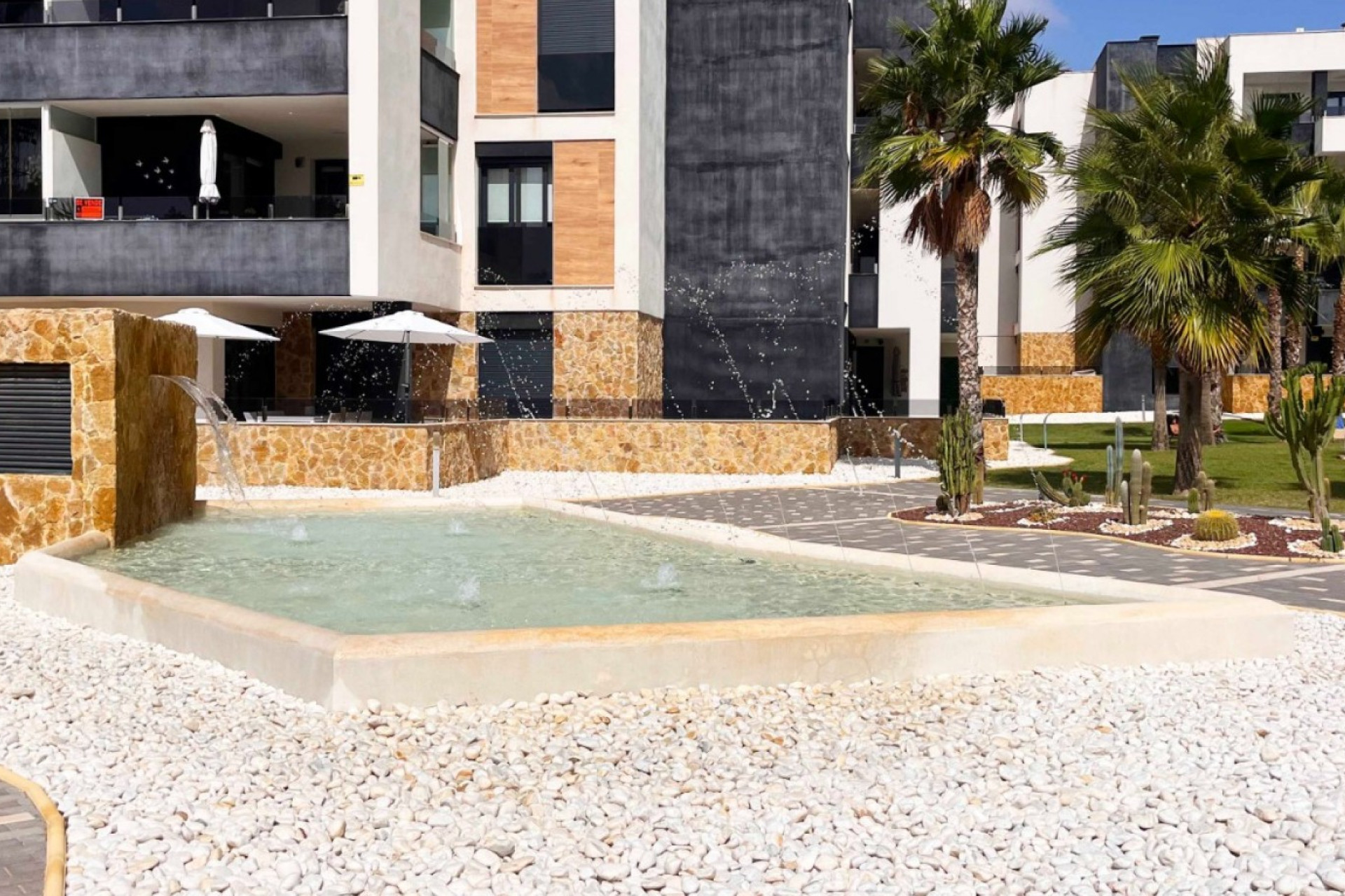 Resale - Apartment - Torrevieja - Orihuela Costa