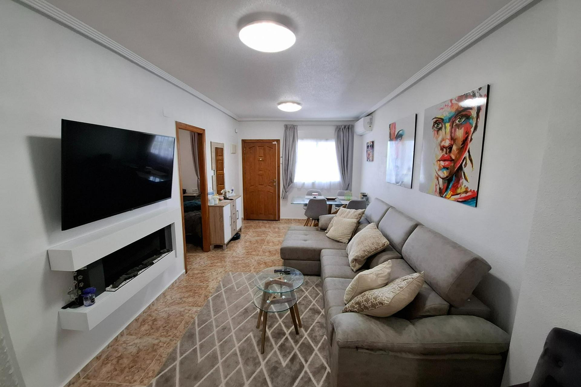 Resale - Apartment - Torrevieja - Orihuela Costa