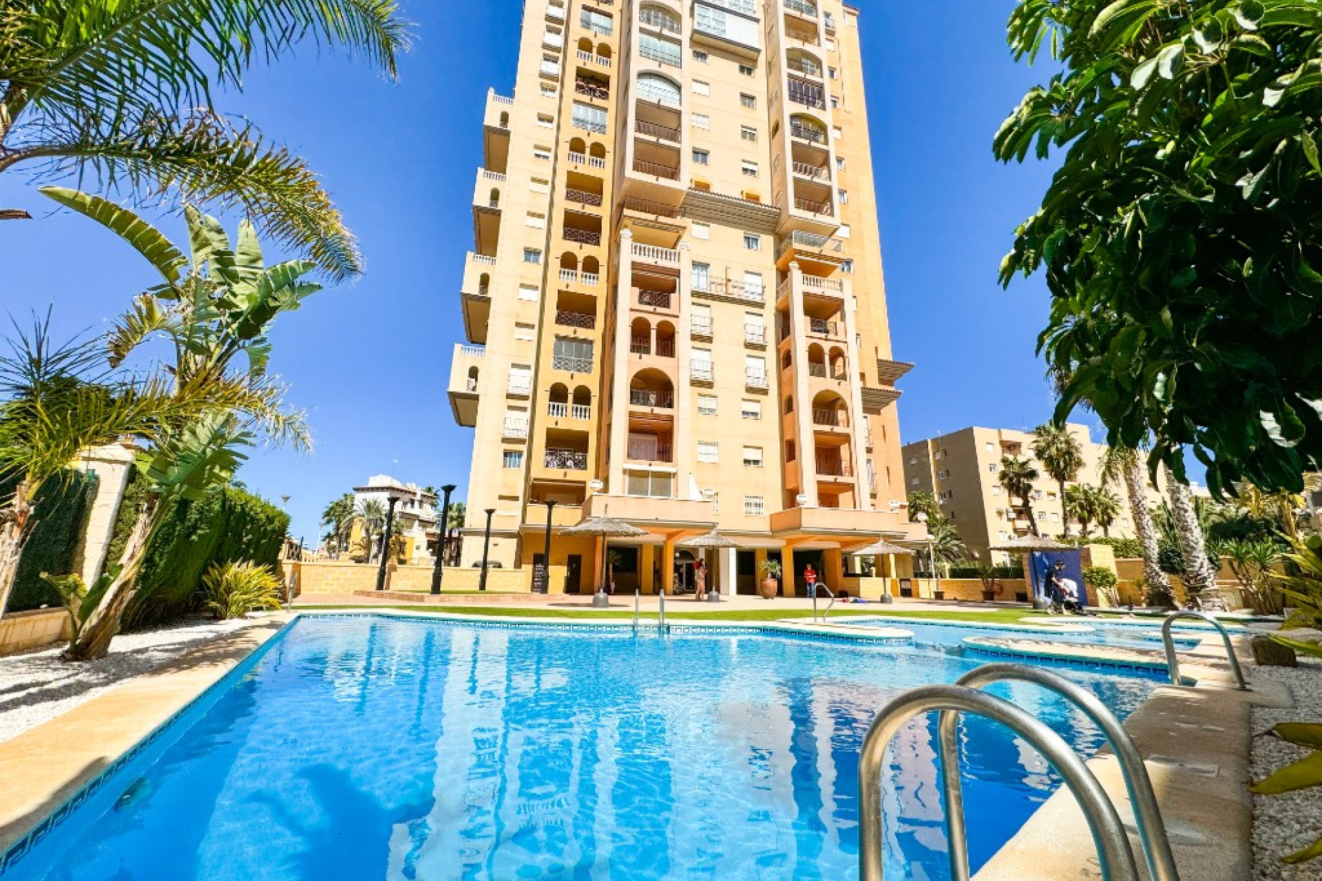 Resale - Apartment - Torrevieja