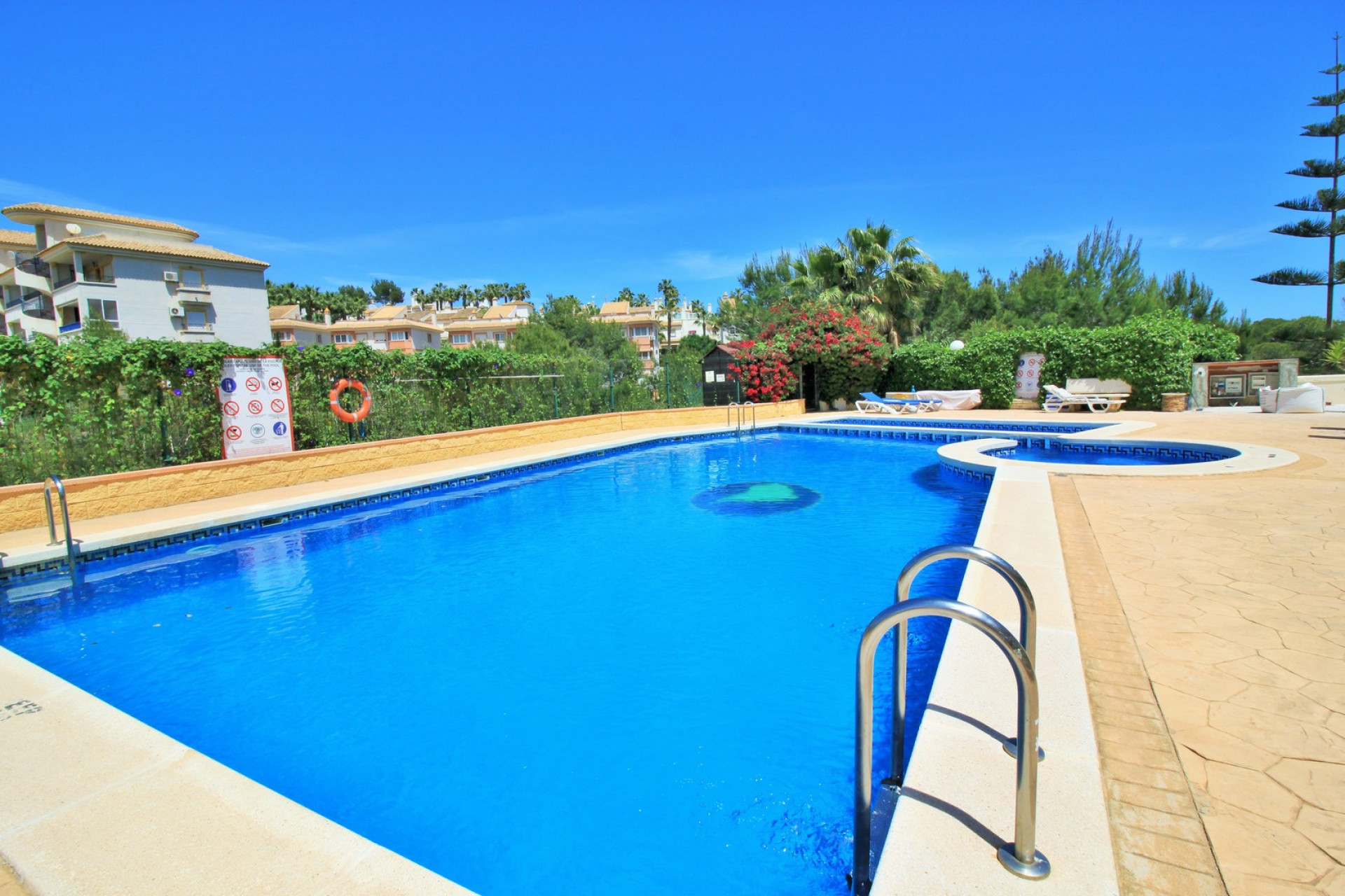 Resale - Apartment - Villamartin - Orihuela Costa