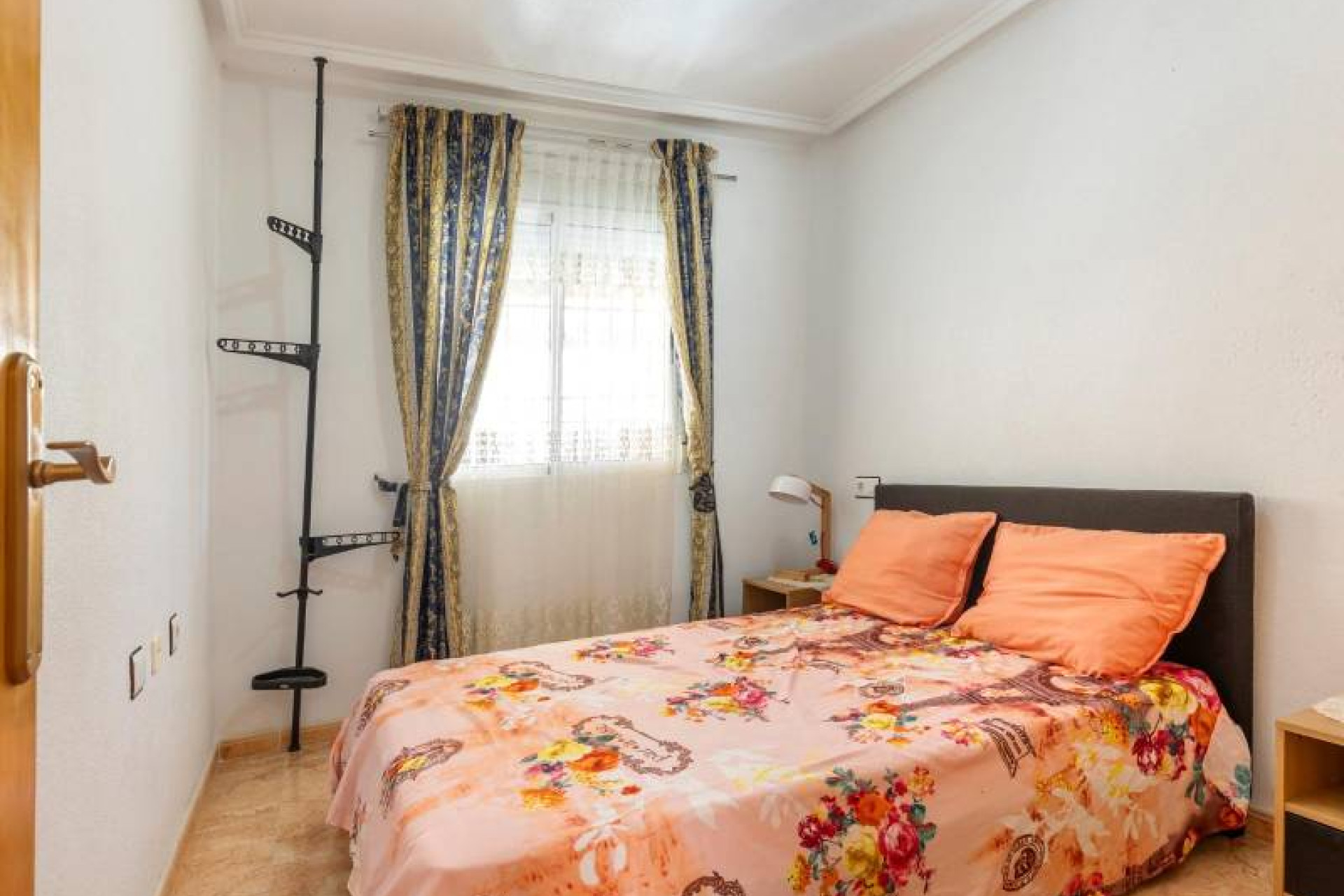 Resale - Bungalow - Torrevieja