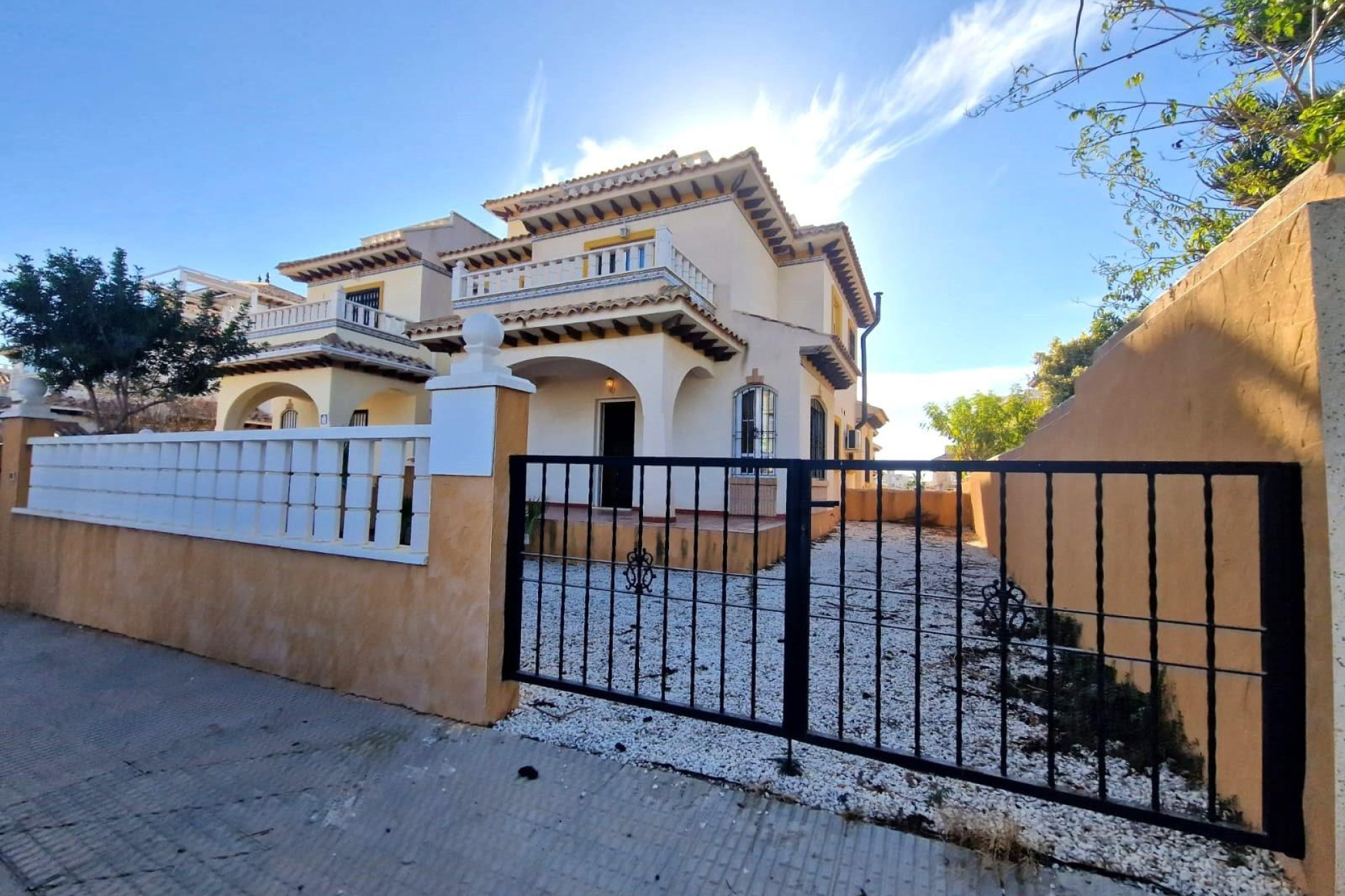 Resale - Casa Tipo Dúplex - Orihuela Costa