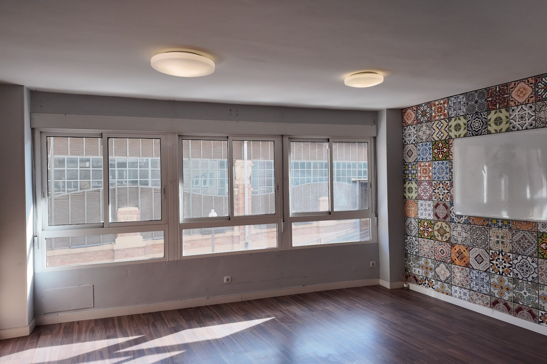 Resale - Commercial property - Alicante - Costa Blanca North