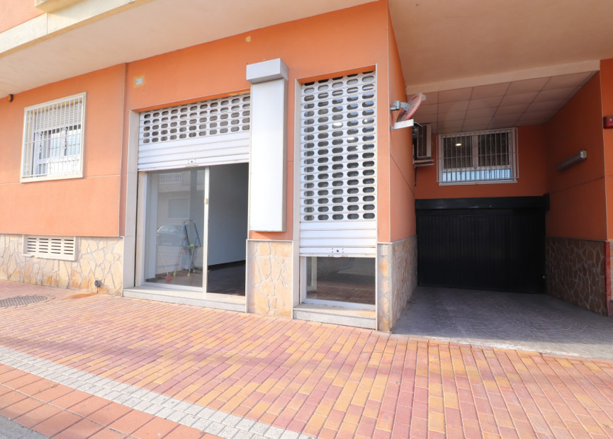 Resale - Commercial property - Formentera del Segura - Costa Blanca South