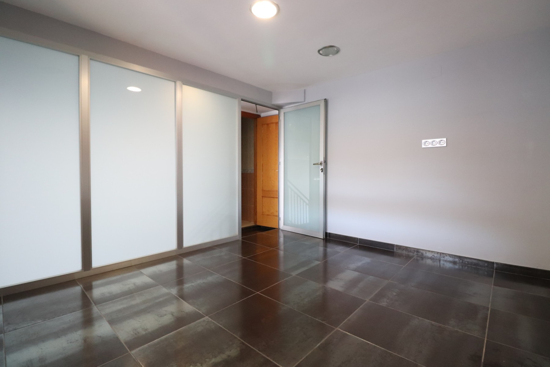 Resale - Commercial property - Formentera del Segura - Costa Blanca South