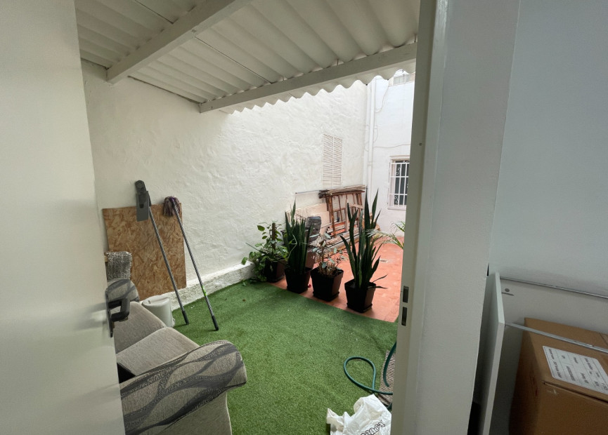 Resale - Commercial property - Guardamar del Segura - Comunidad Valenciana