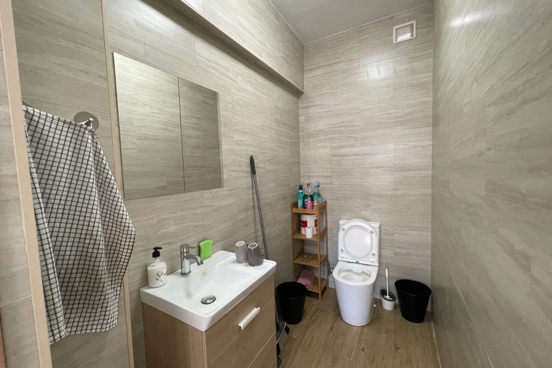 Resale - Commercial property - Guardamar del Segura - Comunidad Valenciana