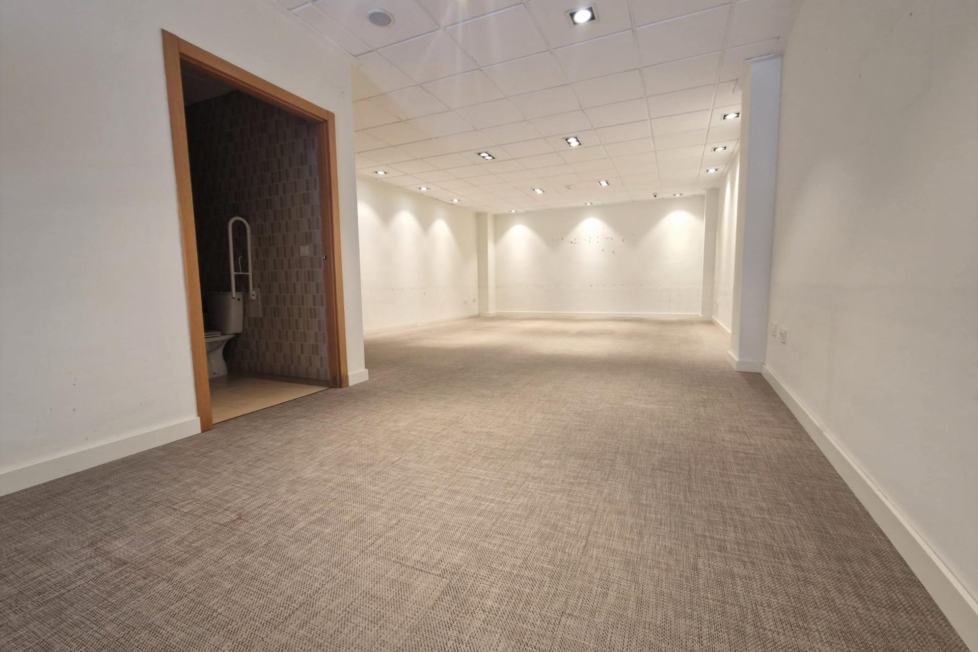 Resale - Commercial property - Guardamar del Segura - Costa Blanca South