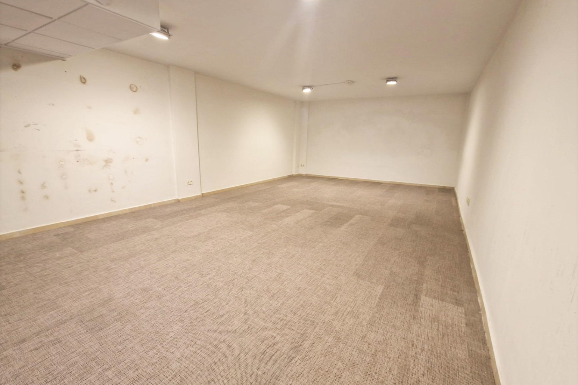 Resale - Commercial property - Guardamar del Segura - Costa Blanca South