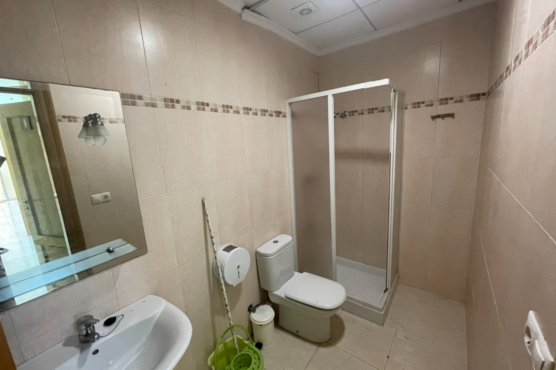 Resale - Commercial property - Guardamar del Segura