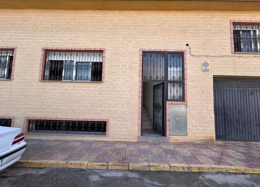 Resale - Commercial property - Jacarilla - Costa Blanca South