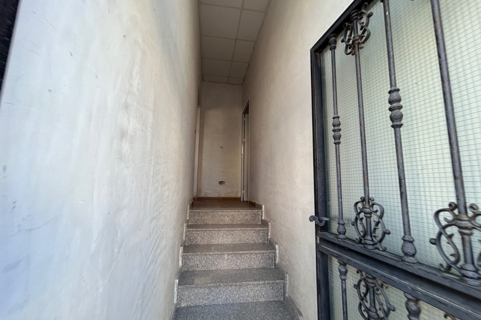 Resale - Commercial property - Jacarilla - Costa Blanca South