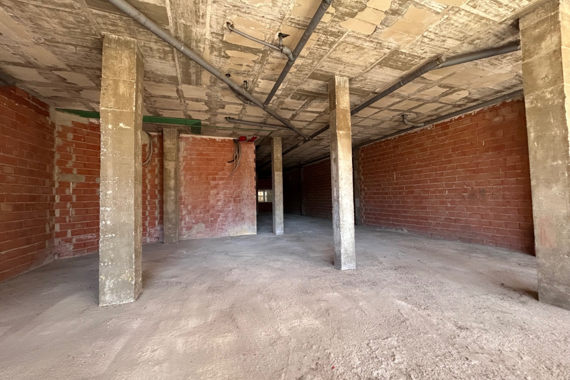 Resale - Commercial property - Jacarilla - Costa Blanca South