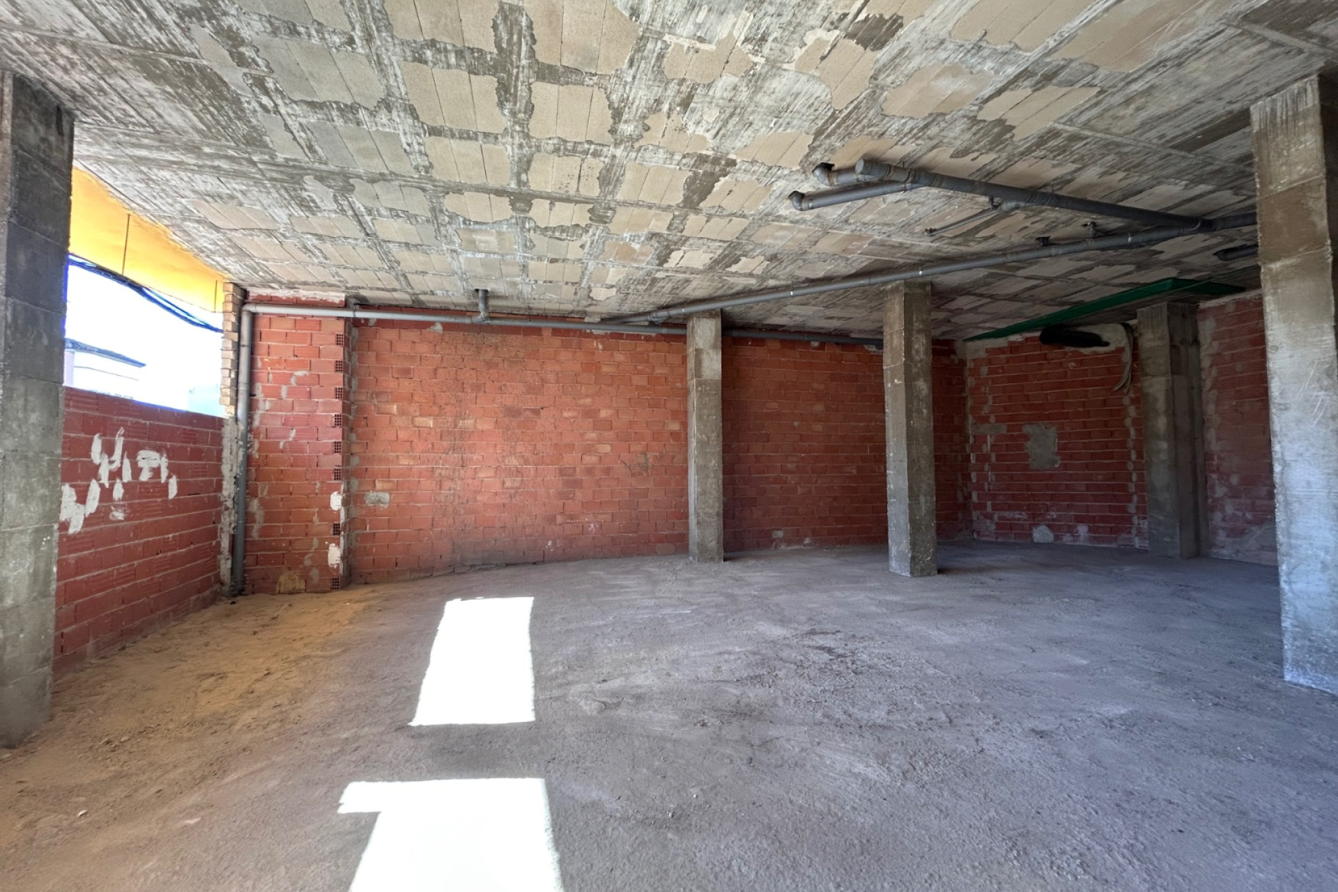 Resale - Commercial property - Jacarilla - Costa Blanca South