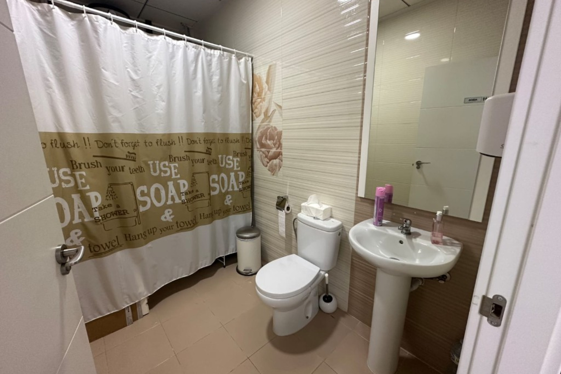 Resale - Commercial property - La Zenia - Costa Blanca South