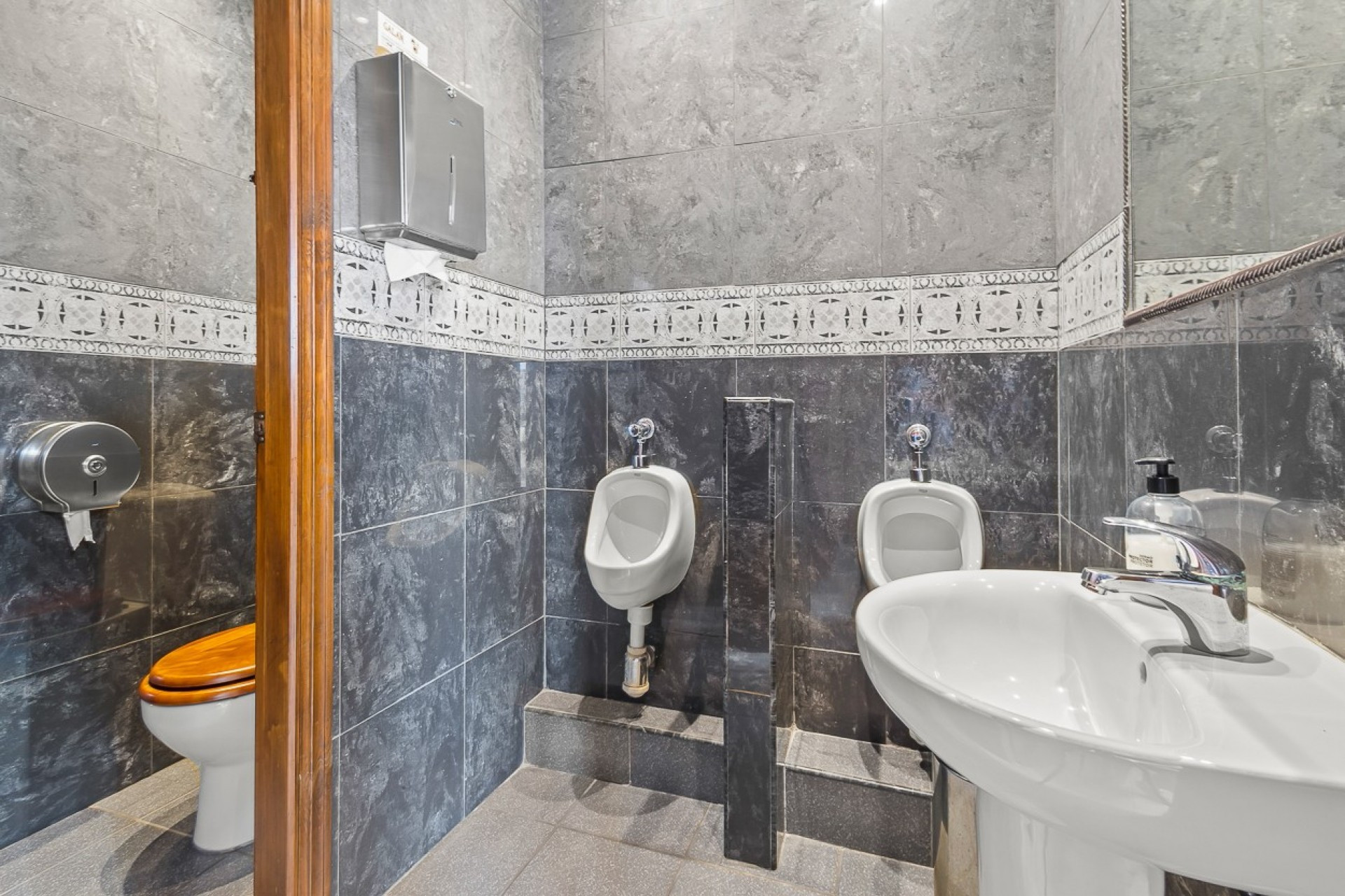 Resale - Commercial property - Los Dolses - Costa Blanca South