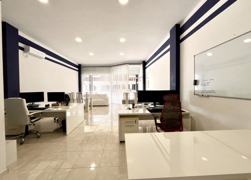 Resale - Commercial property - Playa Flamenca - Costa Blanca South