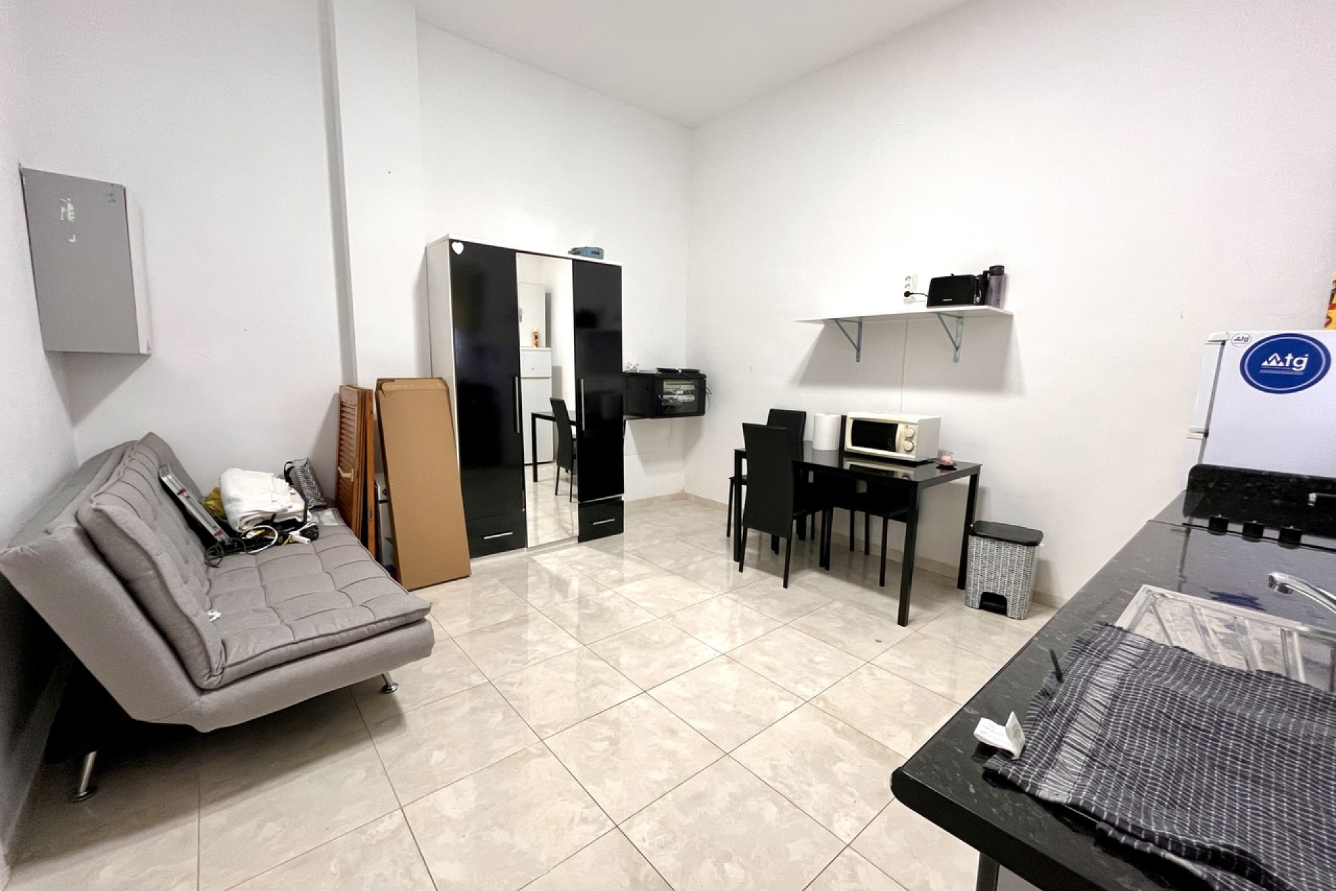 Resale - Commercial property - Playa Flamenca - Costa Blanca South