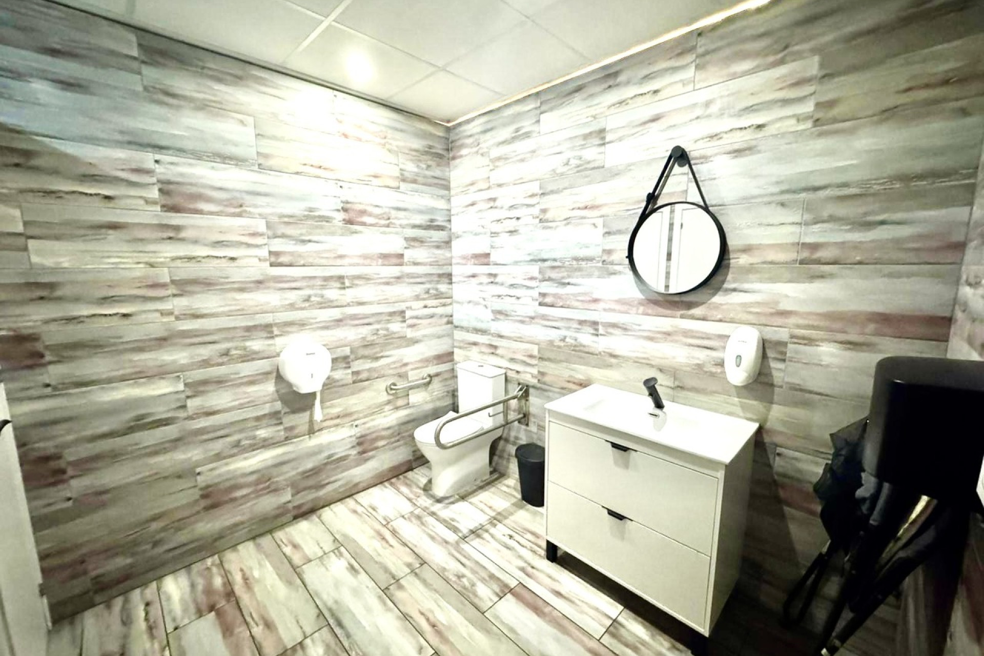 Resale - Commercial property - San Miguel de Salinas - Costa Blanca South