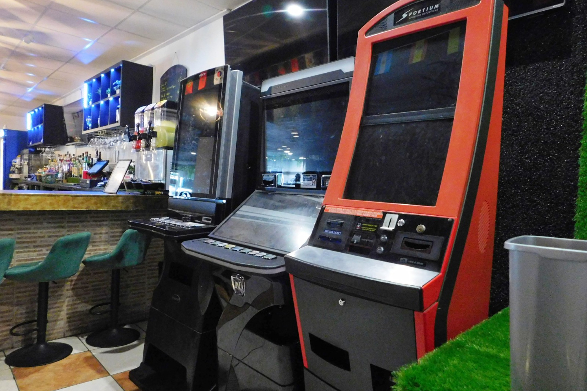 Resale - Commercial property - San Miguel de Salinas - Costa Blanca South