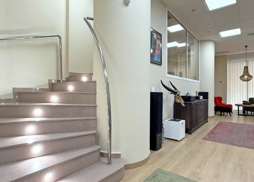 Resale - Commercial property - Torrevieja - Costa Blanca South