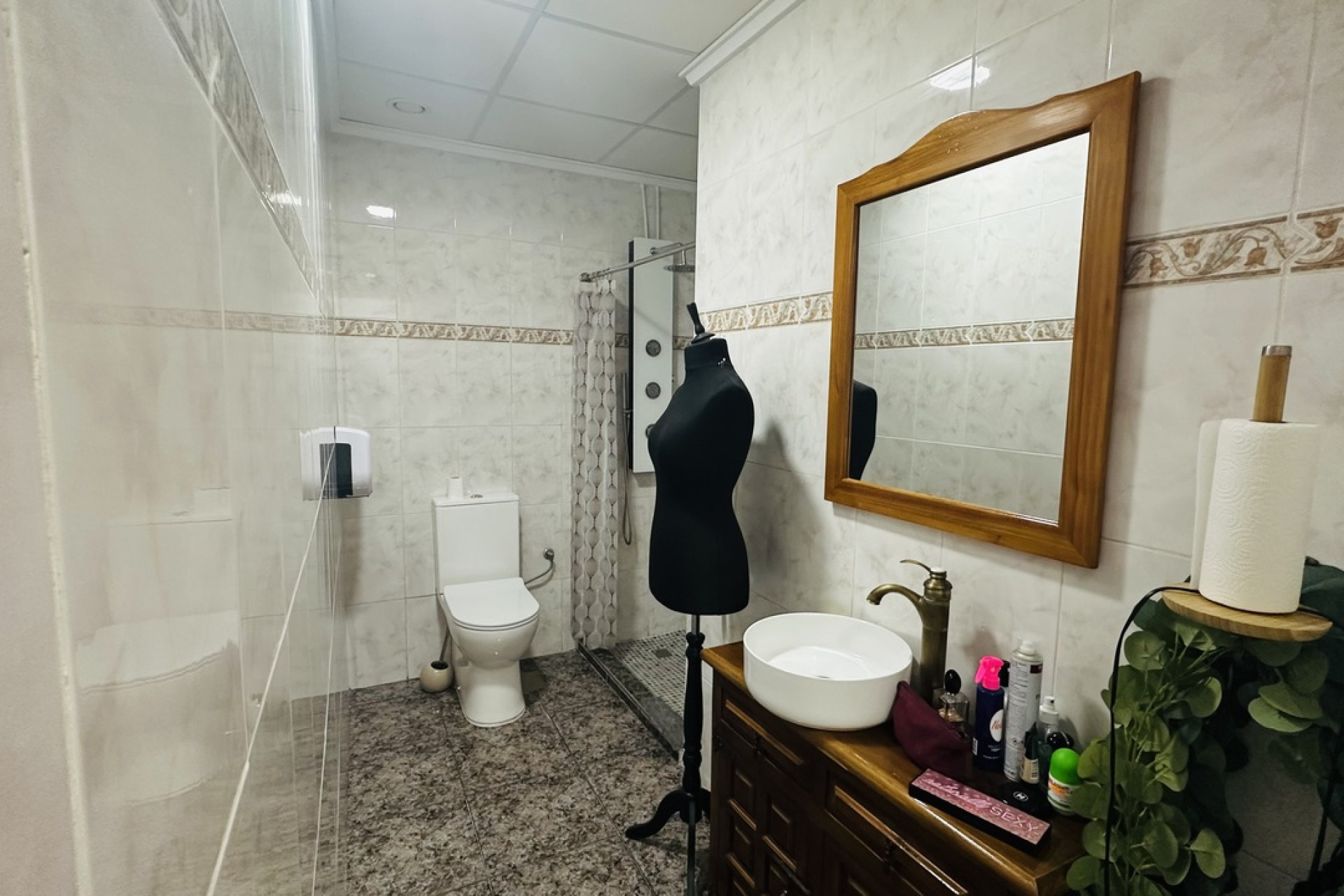 Resale - Commercial property - Torrevieja - Costa Blanca South