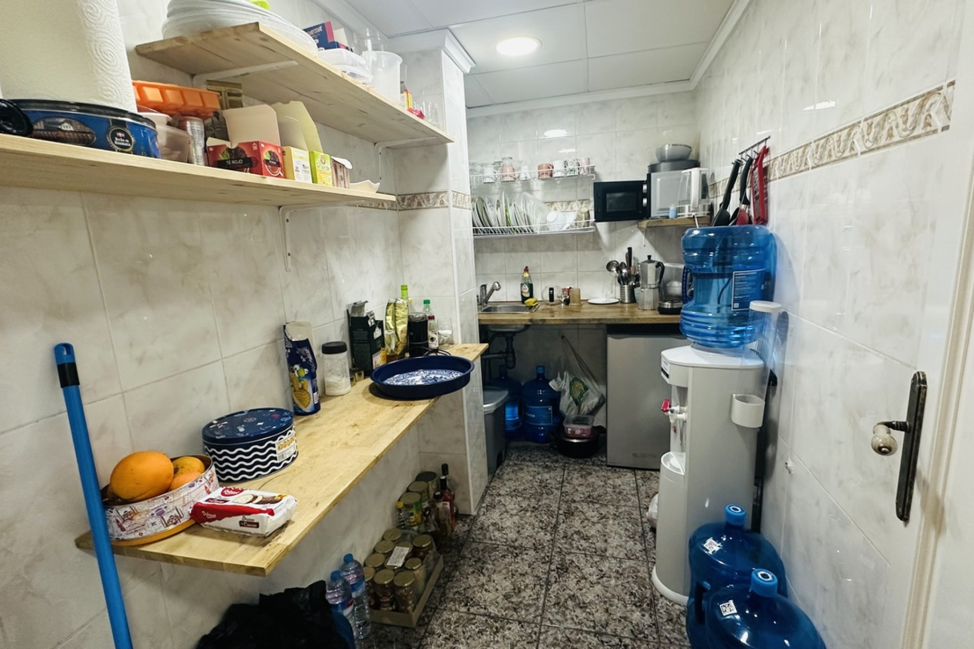 Resale - Commercial property - Torrevieja - Costa Blanca South