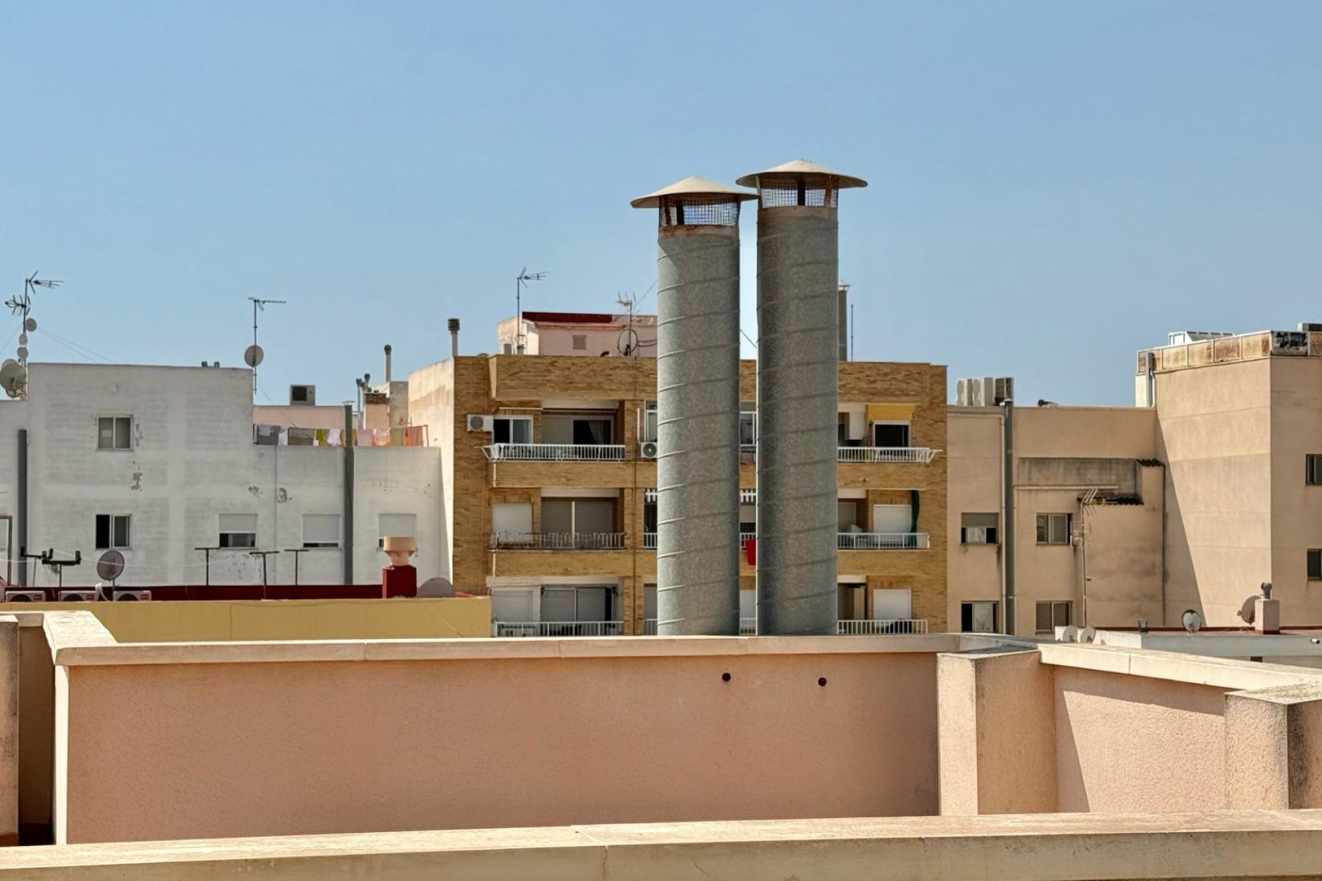 Resale - Commercial property - Torrevieja - Costa Blanca South