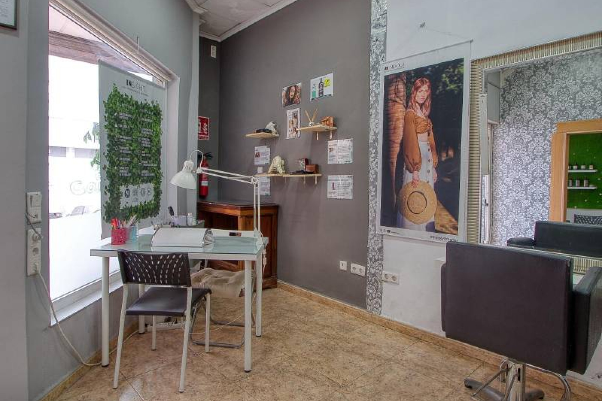 Resale - Commercial property - Torrevieja - Costa Blanca South