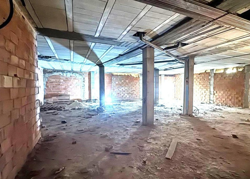 Resale - Commercial property - Torrevieja - Costa Blanca South