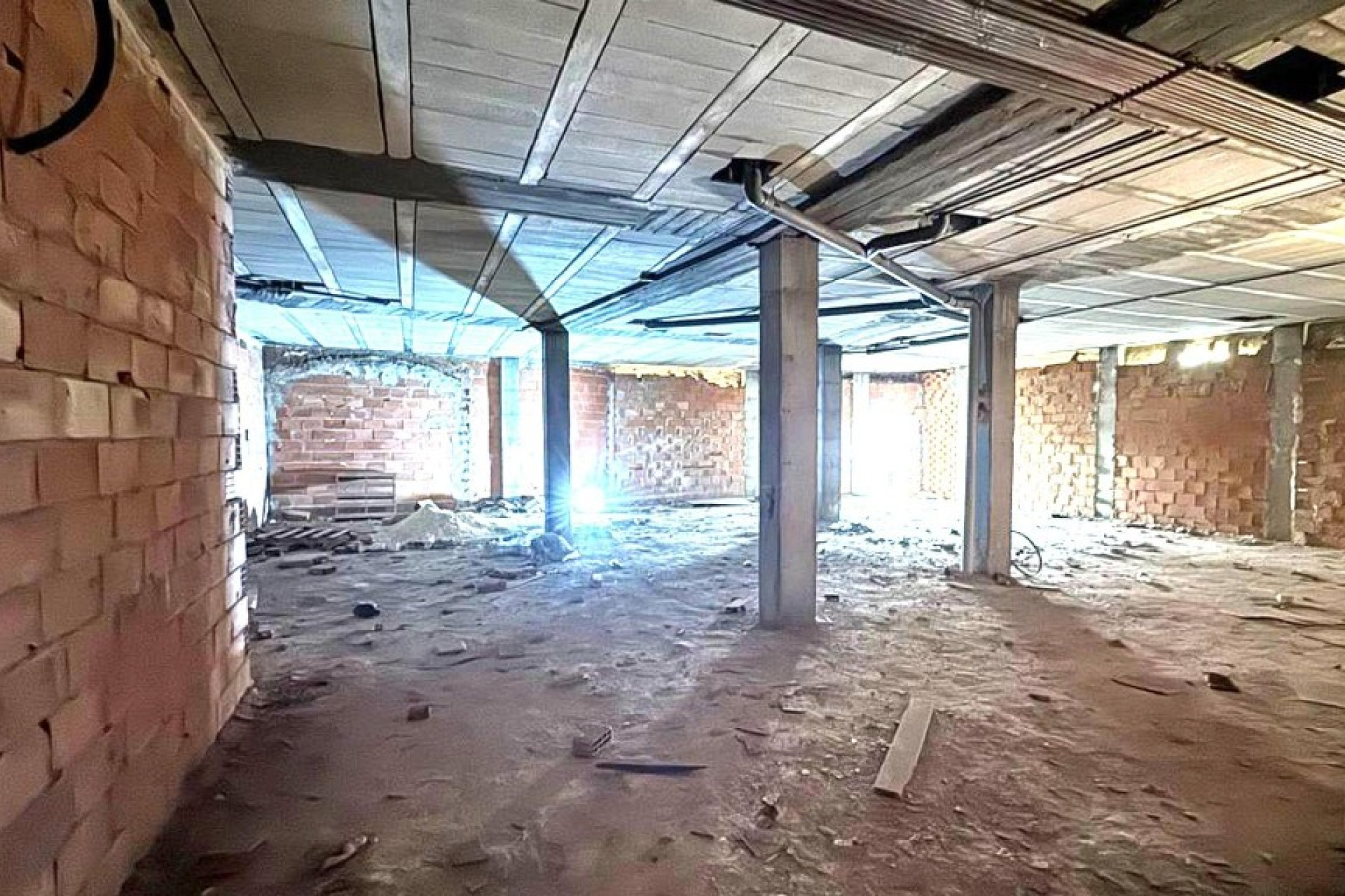 Resale - Commercial property - Torrevieja - Costa Blanca South