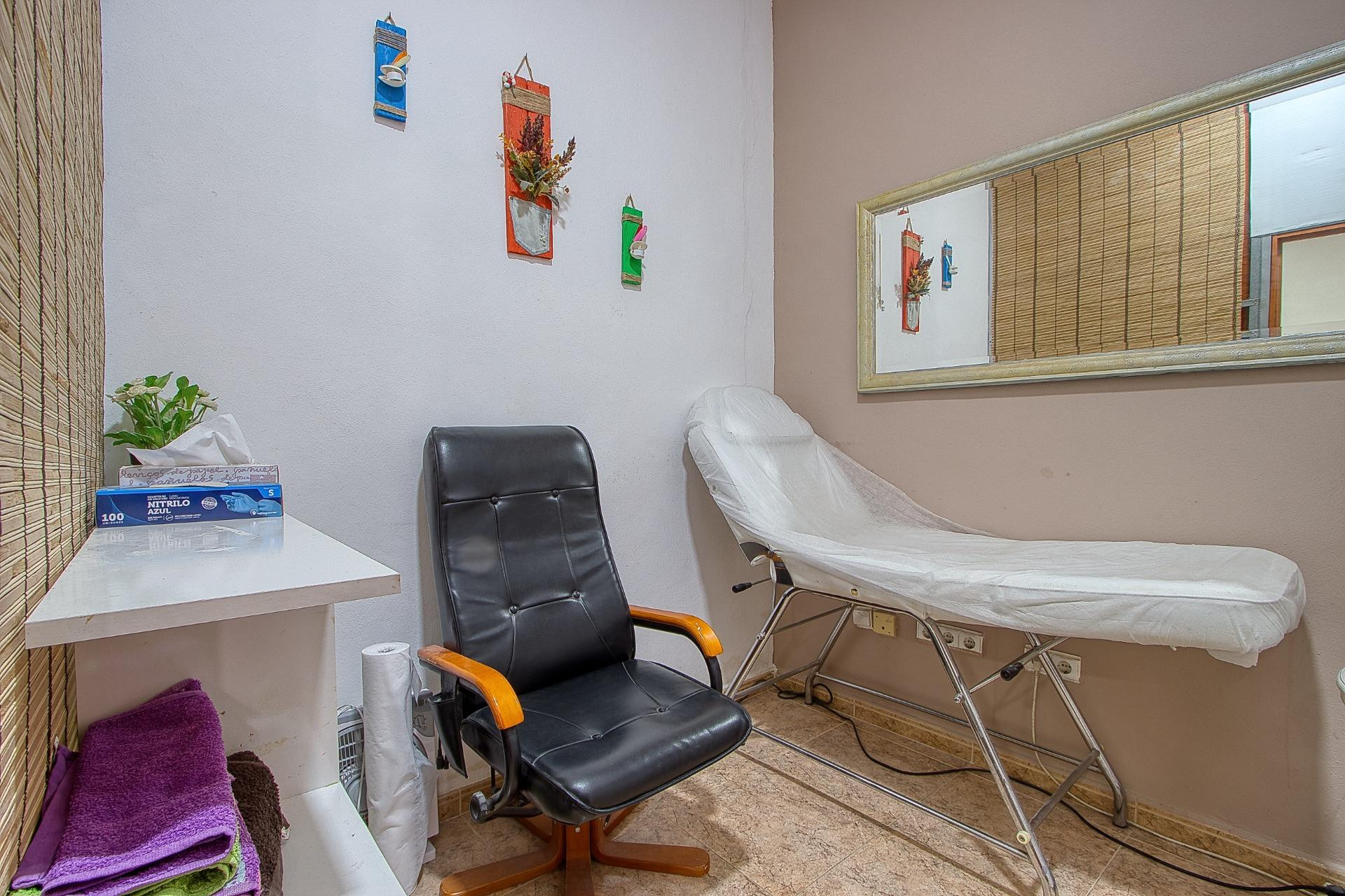 Resale - Commercial property - Torrevieja - Costa Blanca South